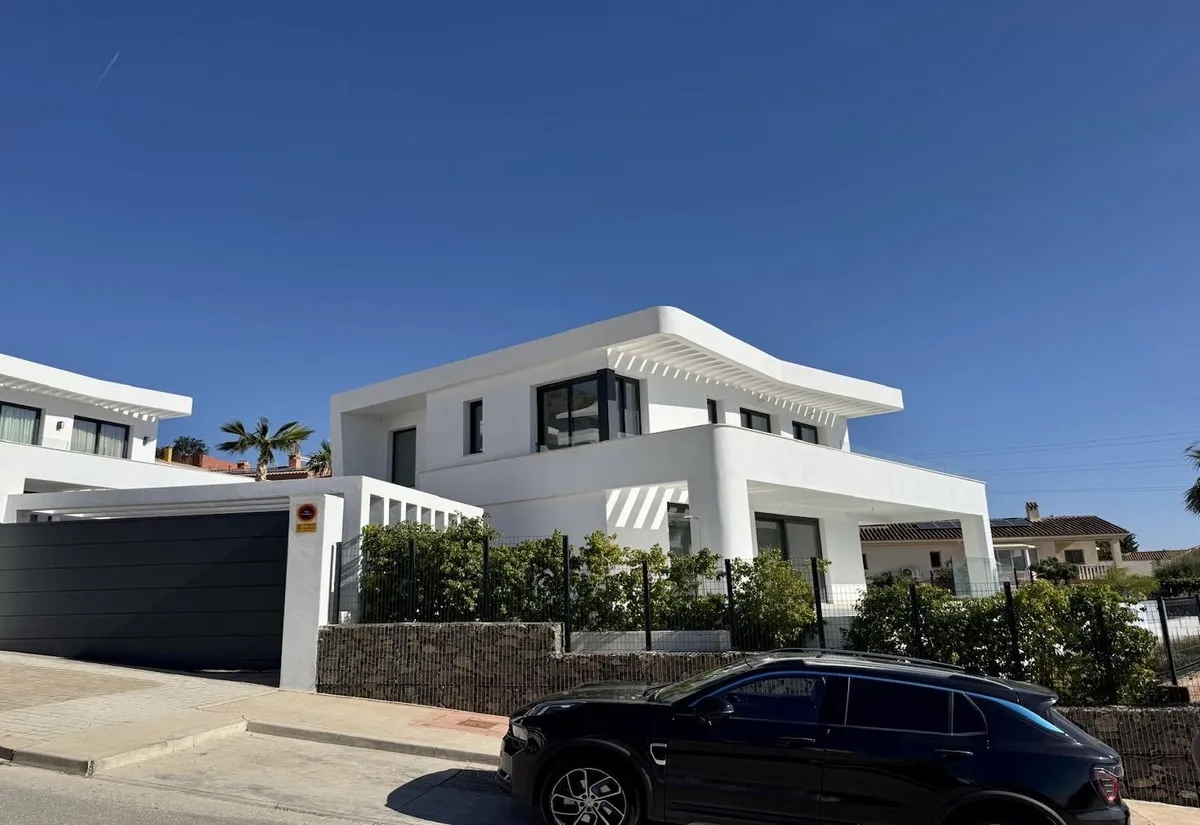 bf2b14a3-a153-4537-876a-4e5ec0cd0228