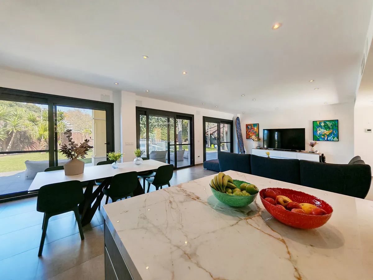 37c56464-4934-4f7f-8a81-7821f44864cd