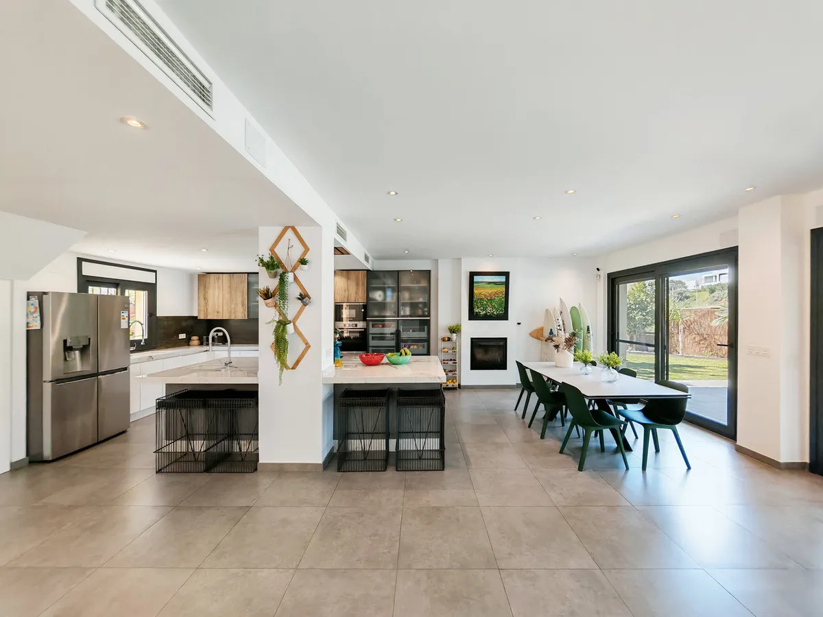 657aad81-3681-40b1-be2c-517c0f8ffd47