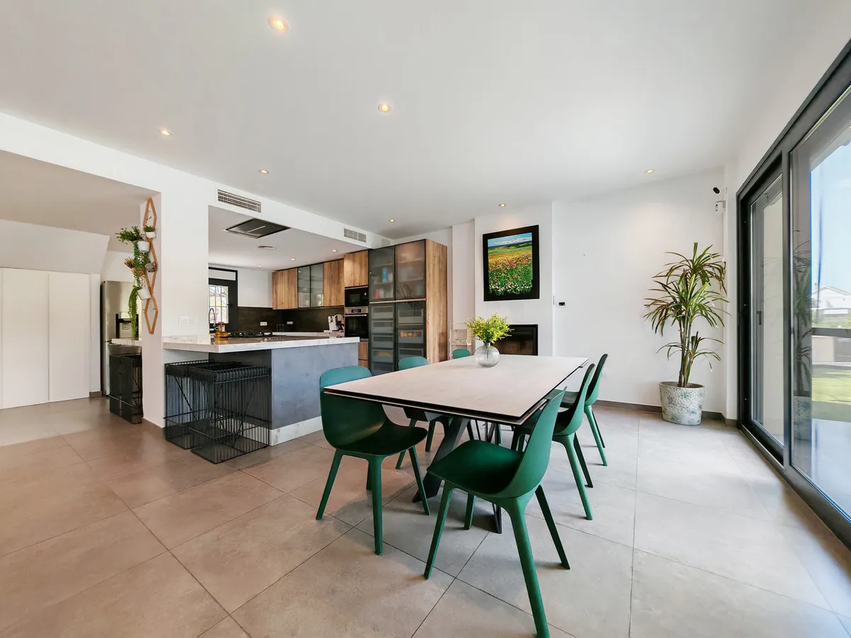 aa81d109-bf21-4d5c-88df-c35305b108cc