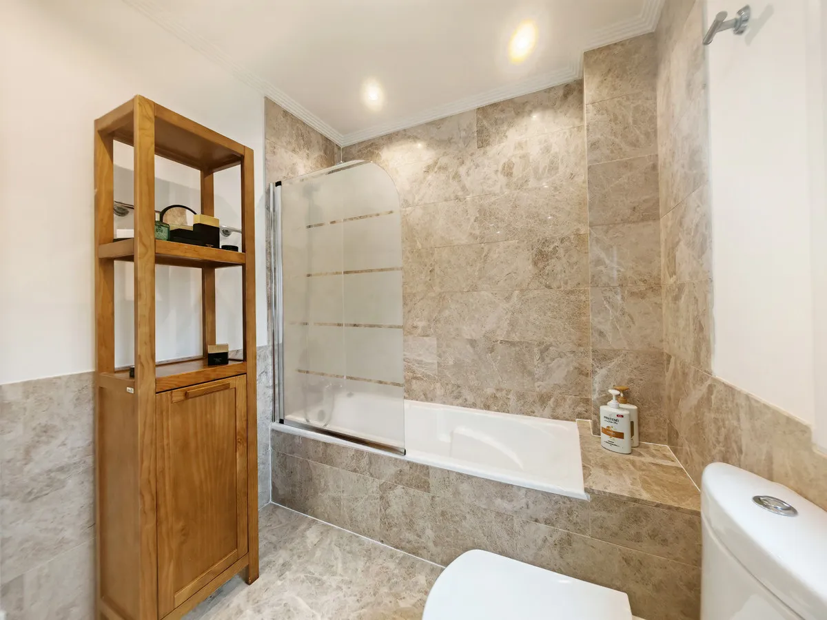 cb5cda52-0cef-4048-849a-04d176961cc3