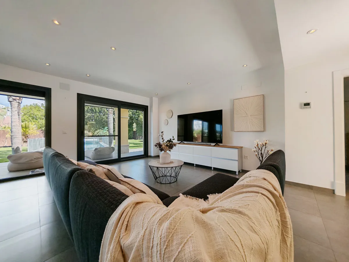 cbd7655a-07aa-45a7-bbf1-888e37c38219