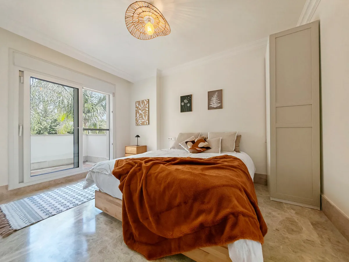 ed1bf5af-be59-4790-8f9d-580cf600e0ce