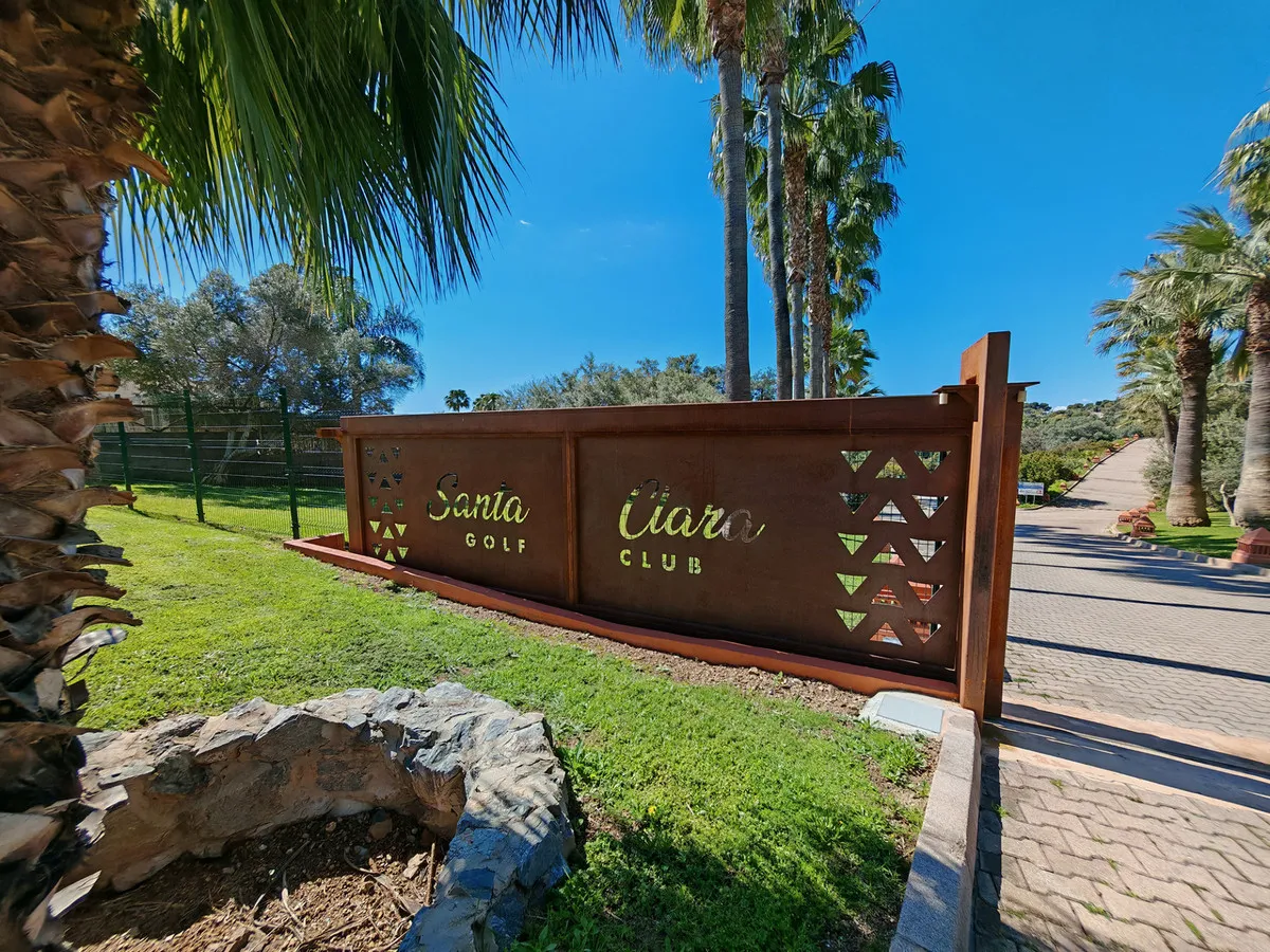 f016c2c2-5206-4e44-a6c3-015b1b1cf07e