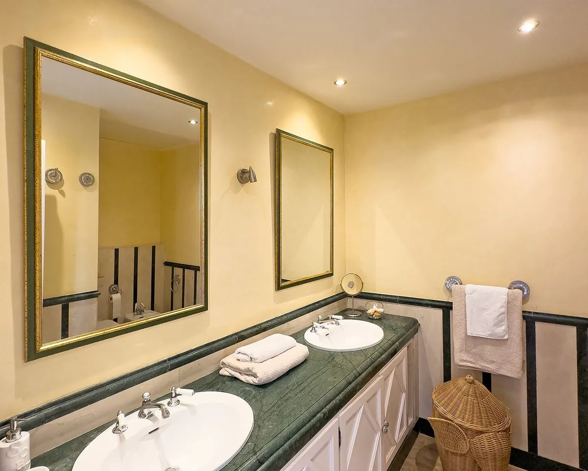 8404a47a-8dec-4a0f-a304-bc836c876702