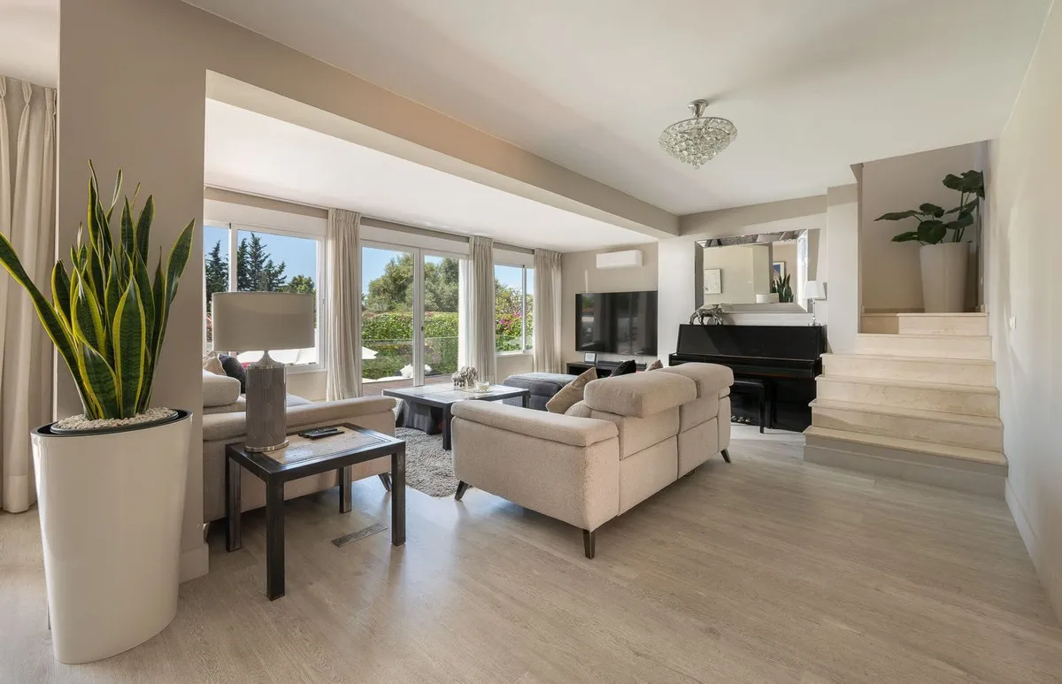 475cf4d9-526f-4b89-897e-d486e781ed85