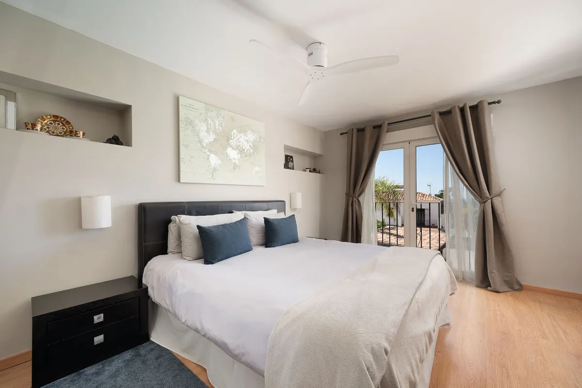 73914b2a-5c84-4f78-80da-3ec9f0ea04ab