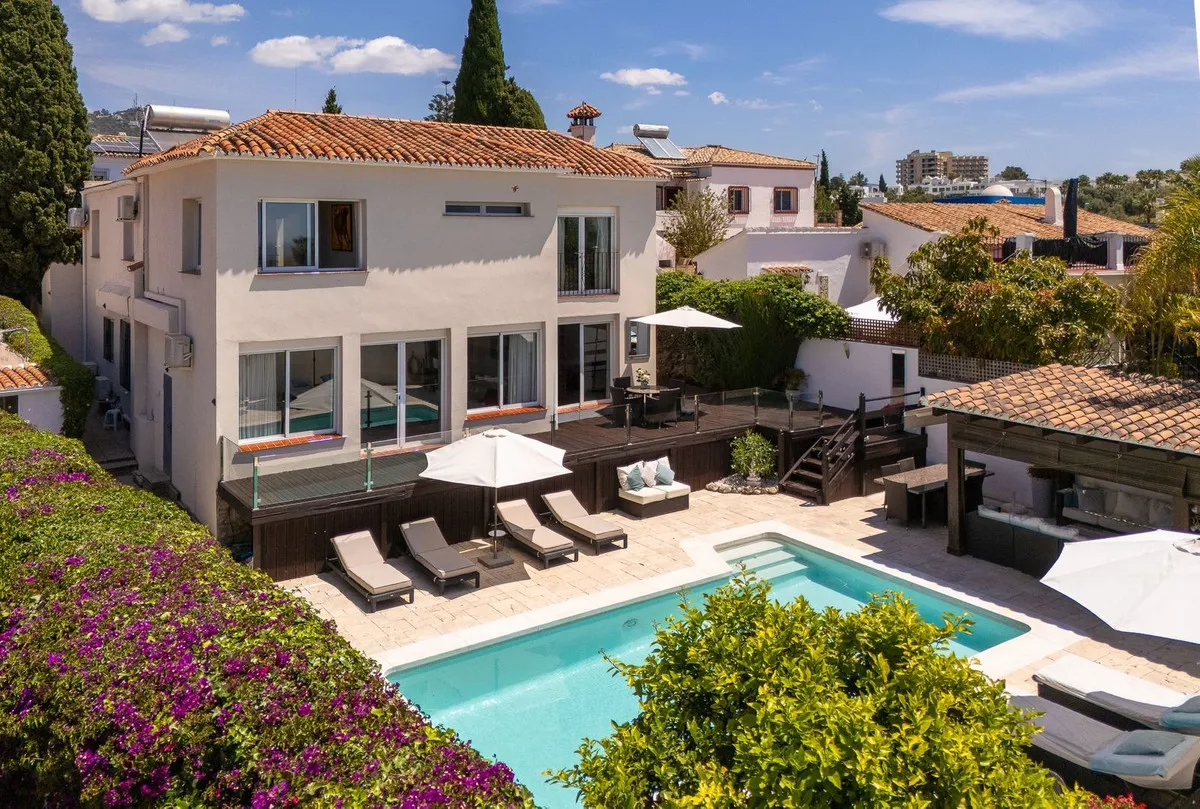 7f4d3a2b-15cb-4c0b-bf18-49147294a2a2