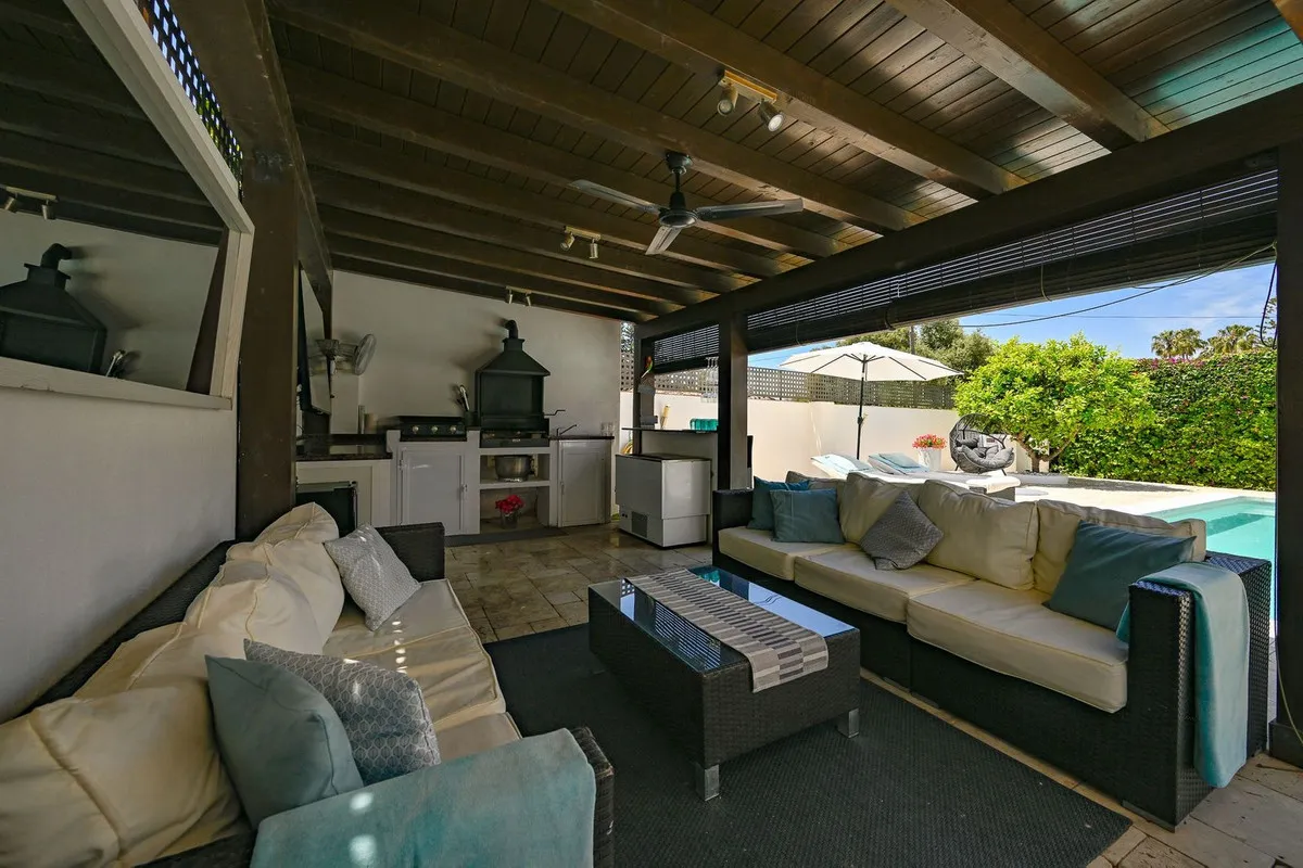 f197b1d9-e4e4-4d3e-a55e-a878063100c5