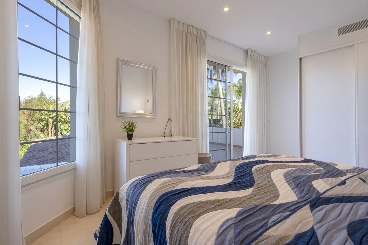 03e47522-271b-41cf-b938-a6b0e415ed98