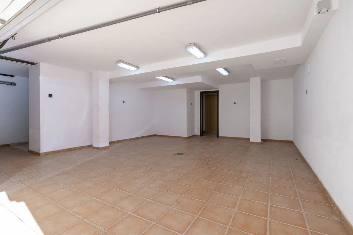 17652737-eb3f-4fc6-a68c-2f069b642b53