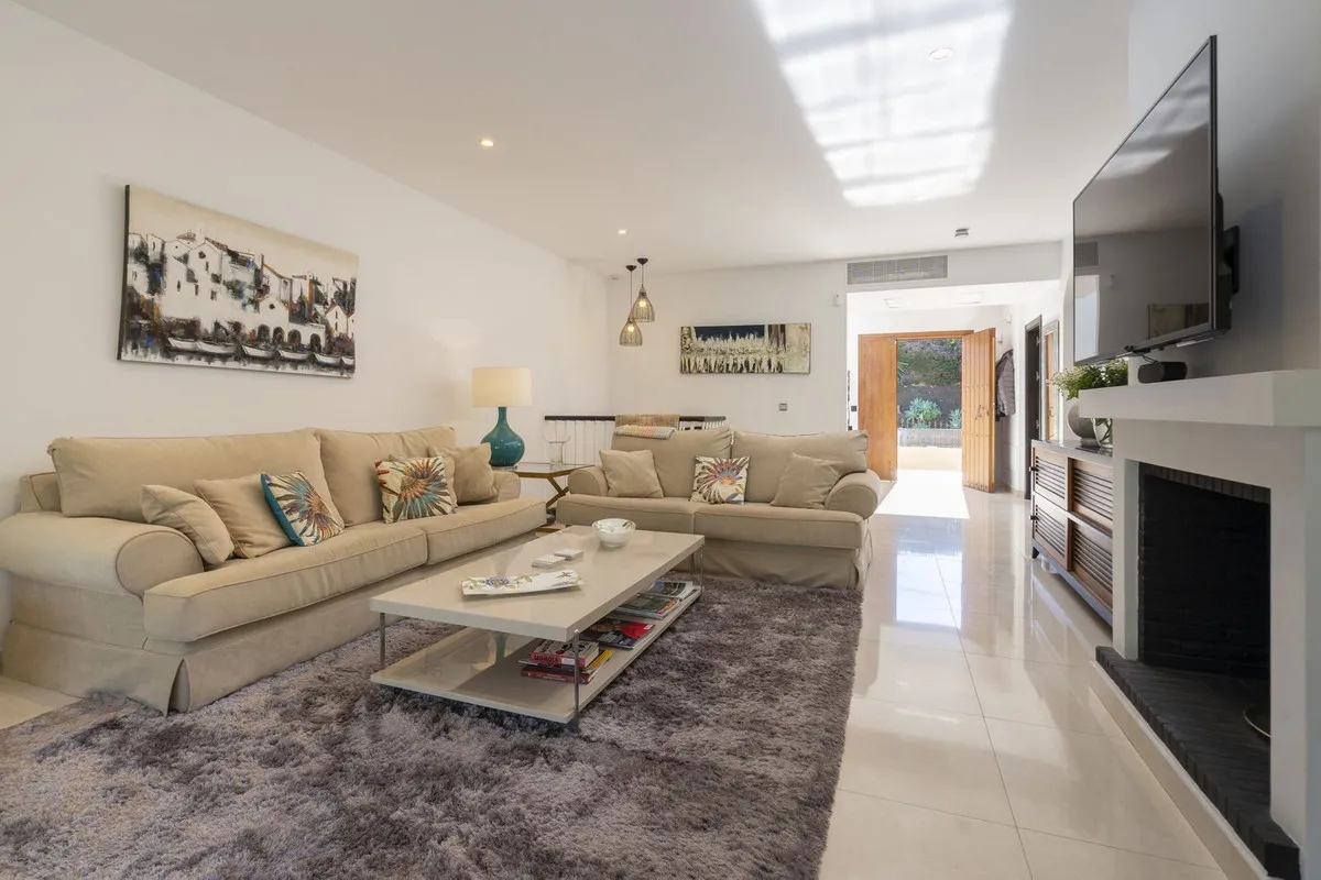 20392978-1b76-40d1-8cfc-ee390c91a0a1