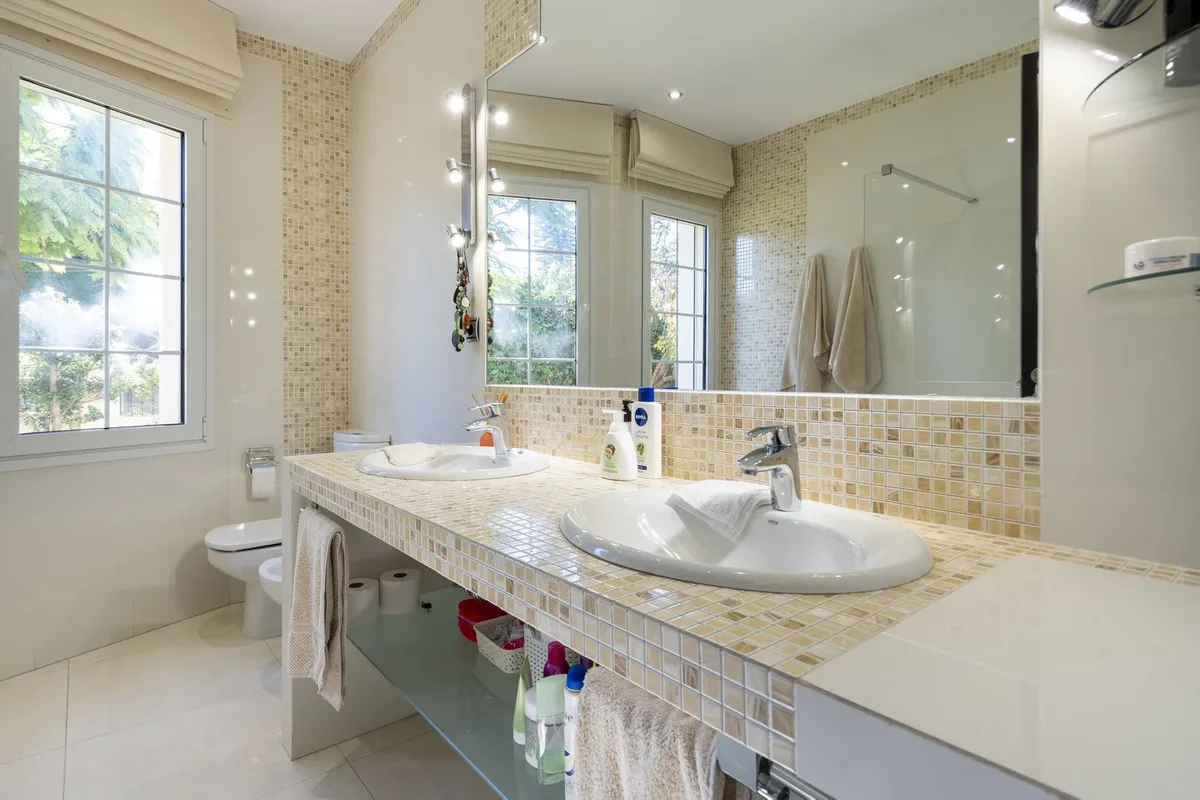 32315152-a696-4b2c-91fd-d6e1be2c3199