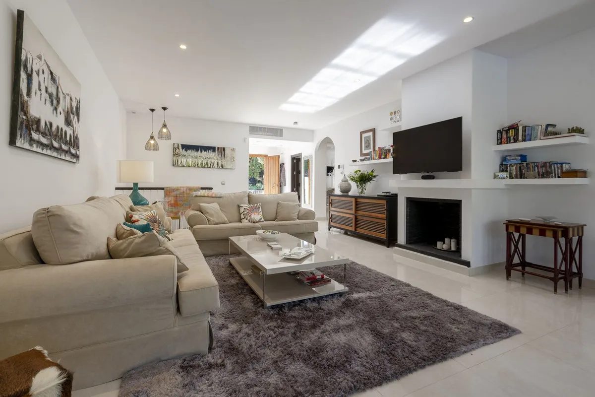 639f6c1a-cd75-437e-991e-9ce3cf6aec18