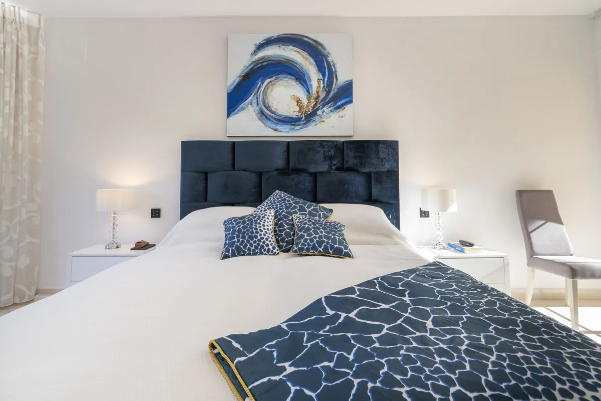 6cfbdb96-7c2c-42be-a59a-852698899057