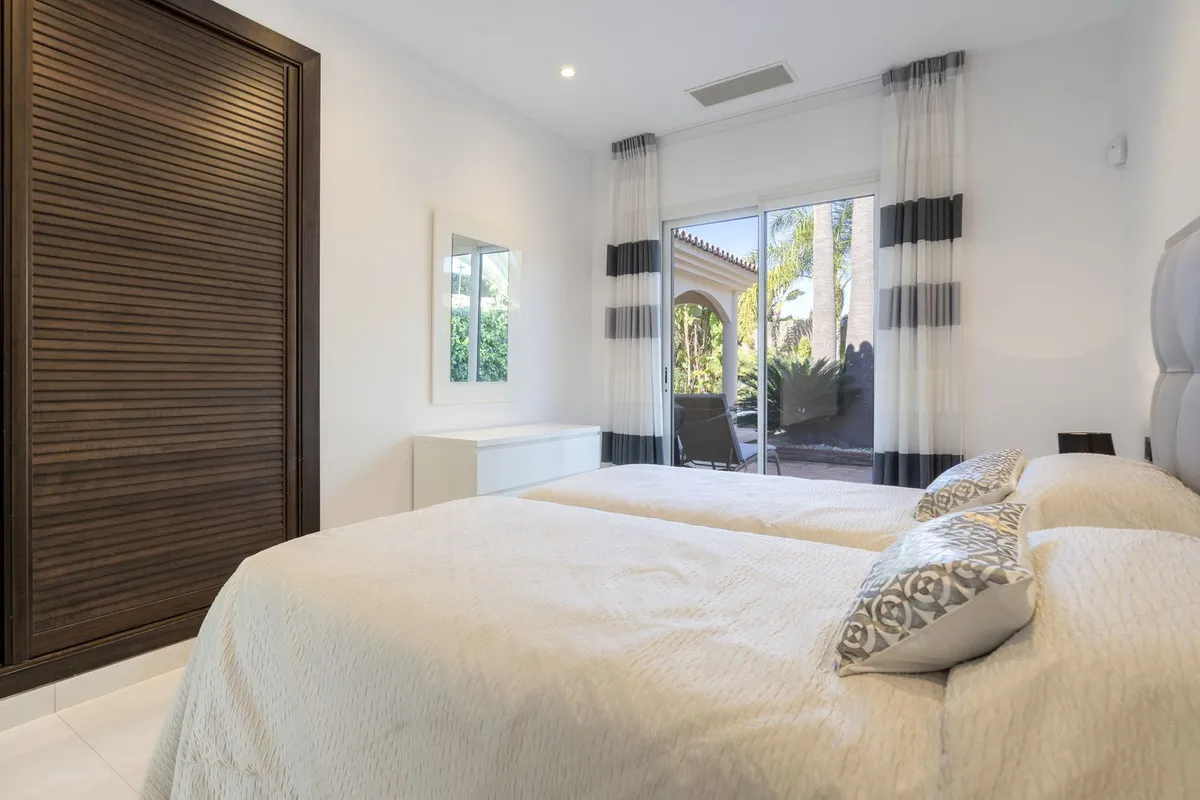 b36295ae-b039-4a9a-9e7e-cf201d3bf73d