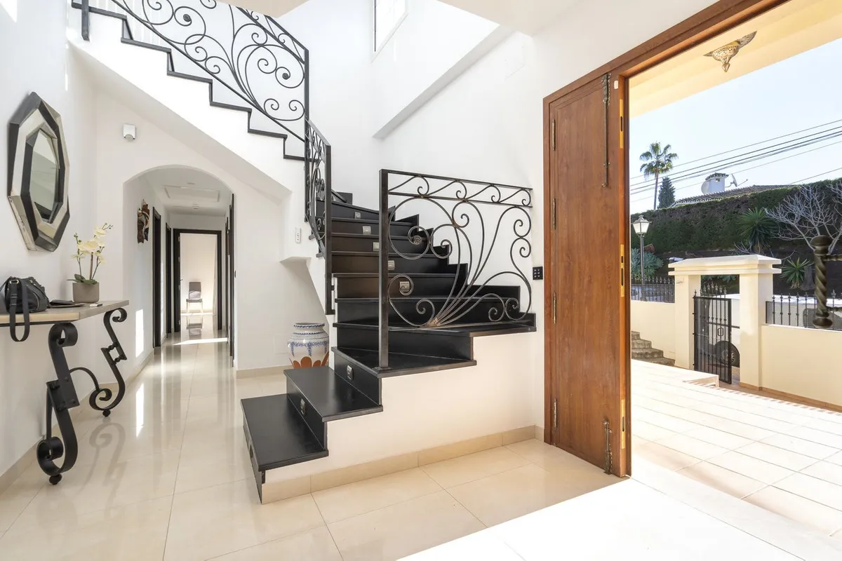 e37097da-f37a-462f-a1fd-cb027cea1208