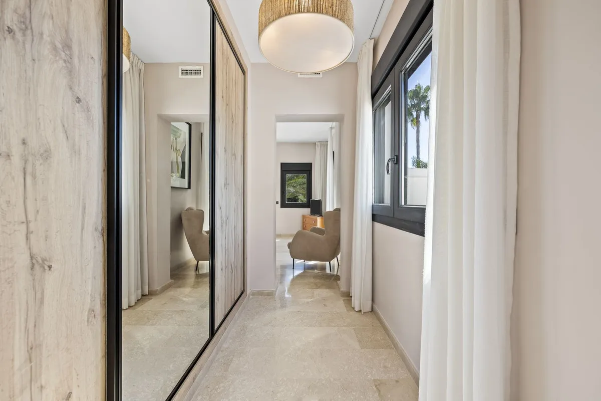 4ec2d7e3-9170-4fe0-9ec5-871da640b3a5