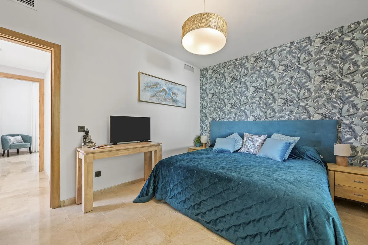 a940407c-9cef-4b1b-8db9-152e43548c8a