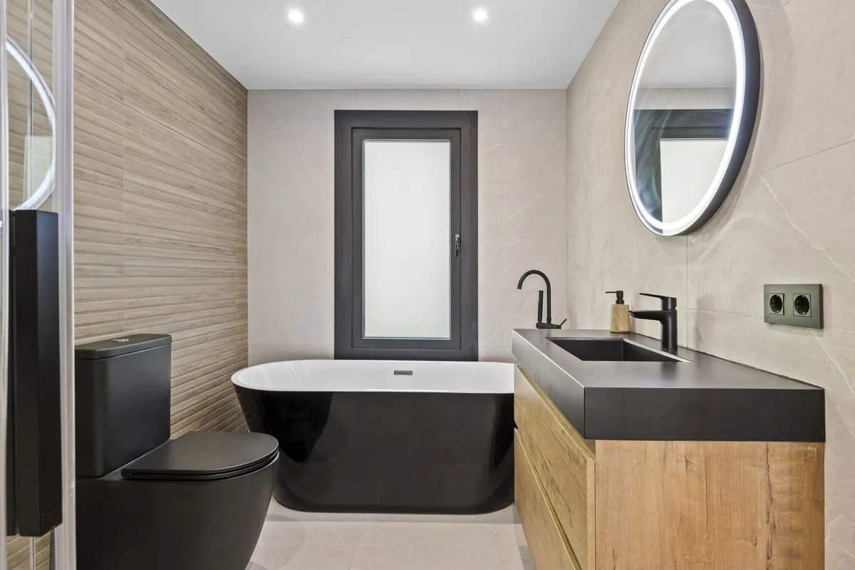 c1c809fe-5145-4165-959e-b094d80aa078