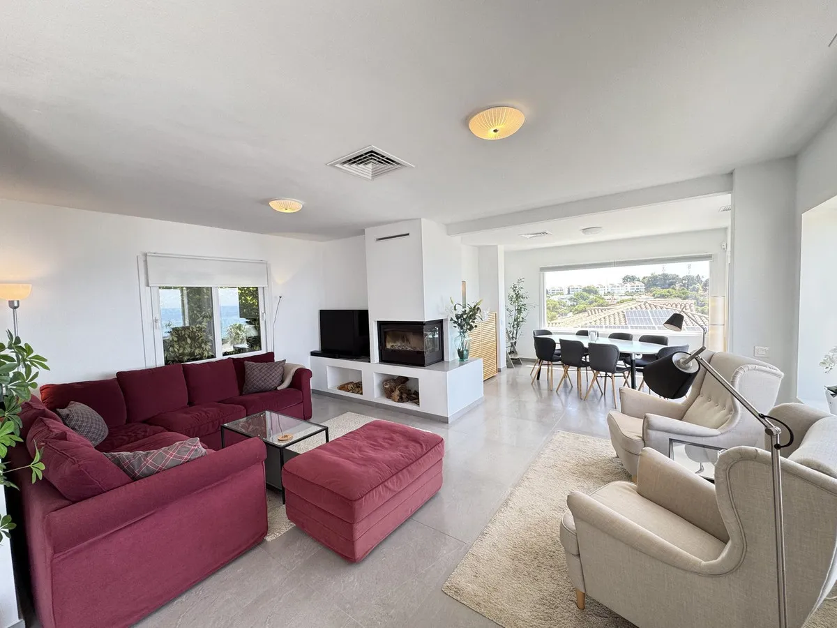 5e25dd48-2658-4465-b3a5-0354534dddec