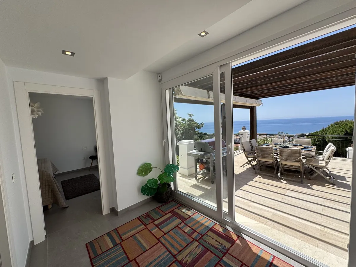 a99ded82-6537-4d4b-8ad5-47811dda5e5a