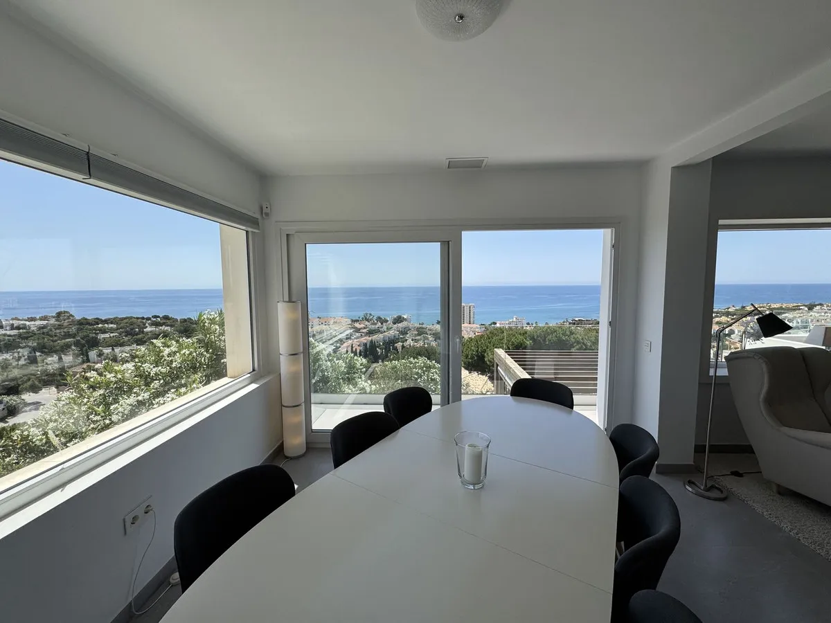 dfdfe4b7-f8bd-45d0-8d34-d97509745525