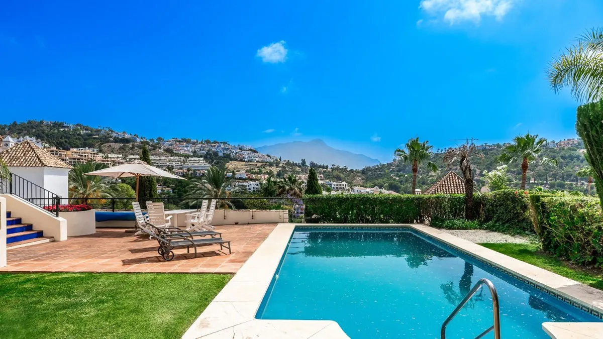 2f37483a-d01c-4c2b-bd88-d4eb868af562