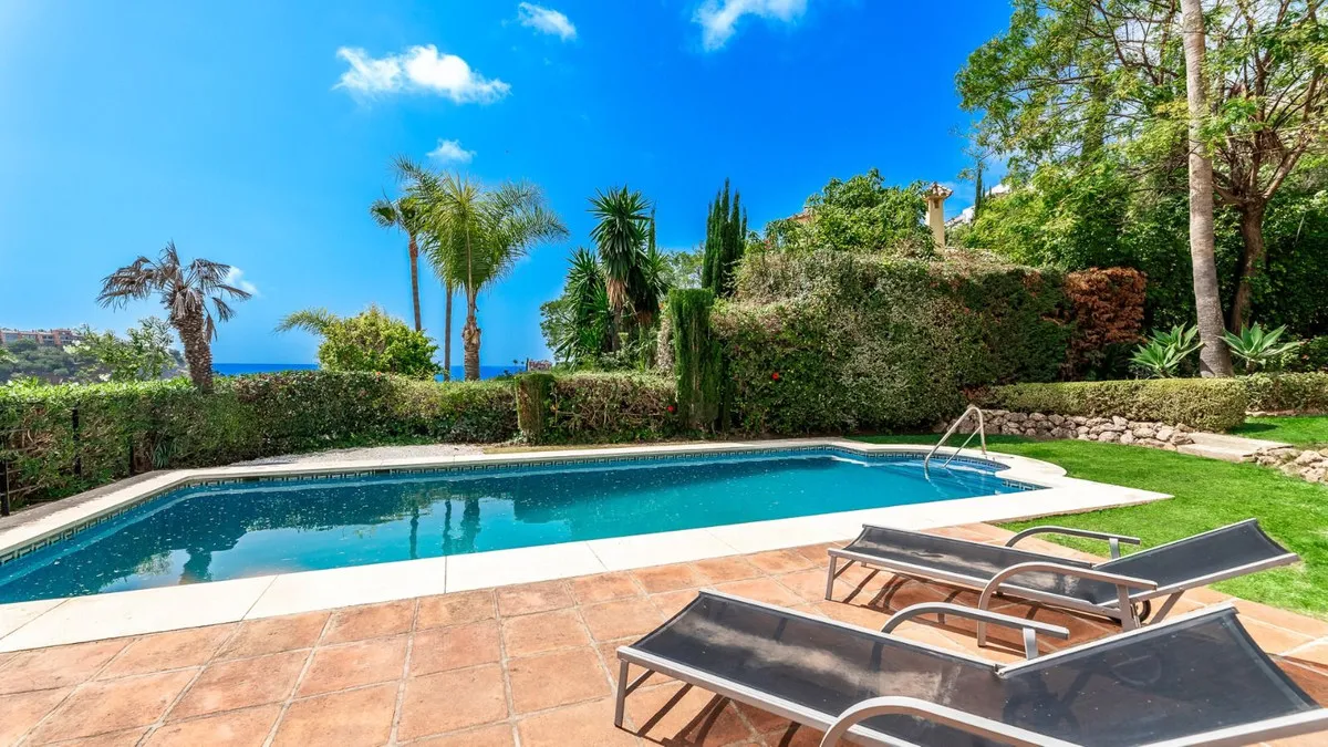 abeca0e2-3cd7-424e-b03f-353e2dd79b6c