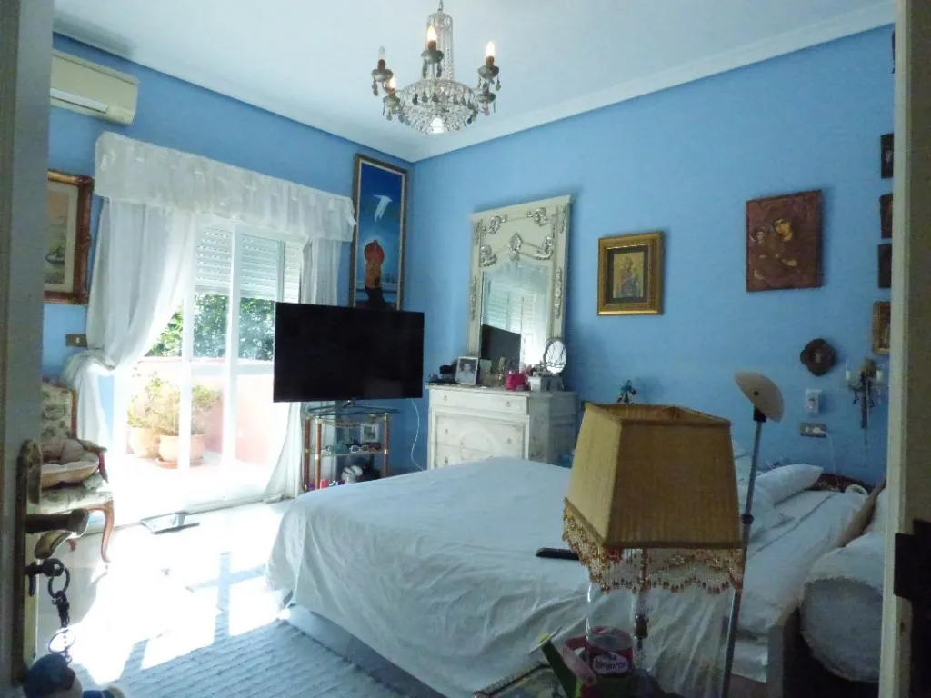 b6b8d639-e6e4-4911-ba7f-57d08a4299ea