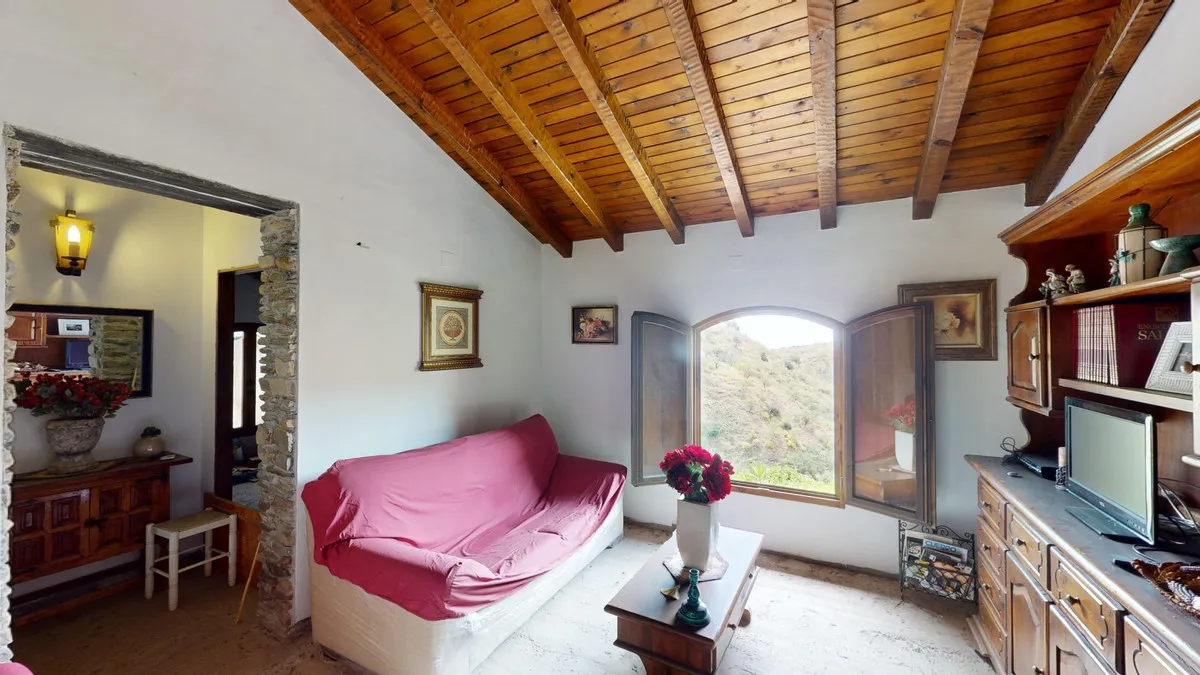 85b817f9-7c30-48b7-9818-45042ccad932