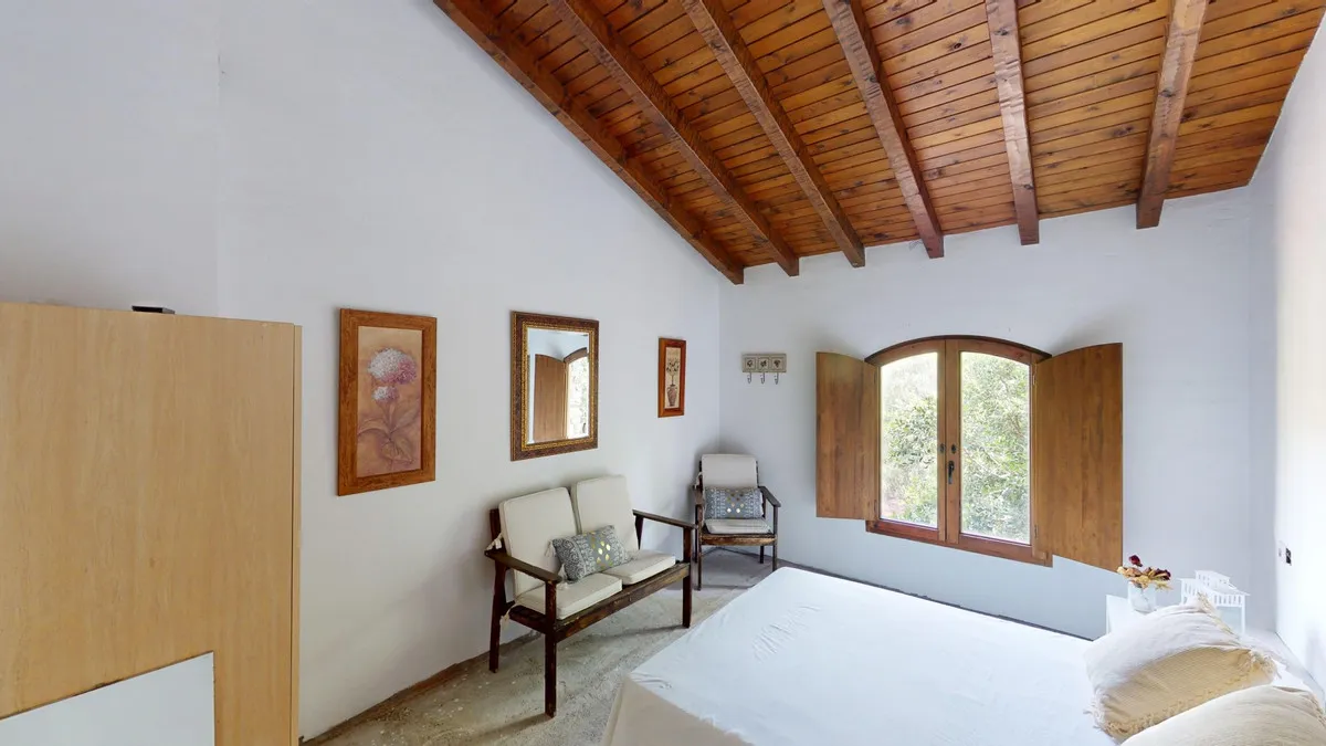 bdfccf15-d9c8-48ab-a067-d104ab2dc7b7