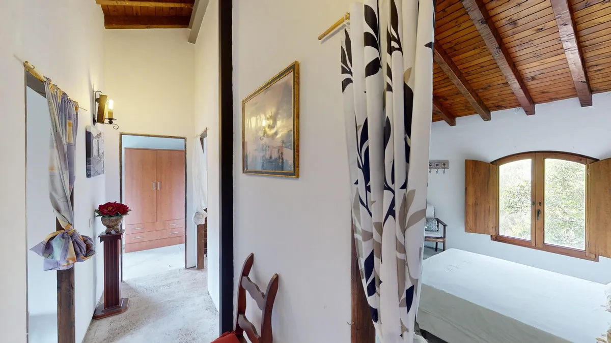 dc280954-cf7c-4e6b-836b-d3cf52cbf99d