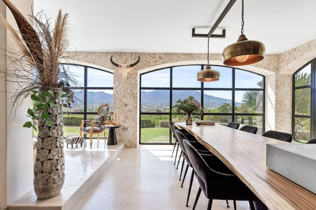 170a0ffa-c480-4abb-bb6e-aeed0e847065