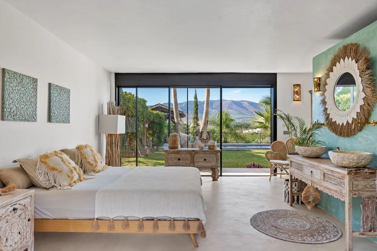 1740ed8b-a78c-4623-8f4a-2f4c3a79251c