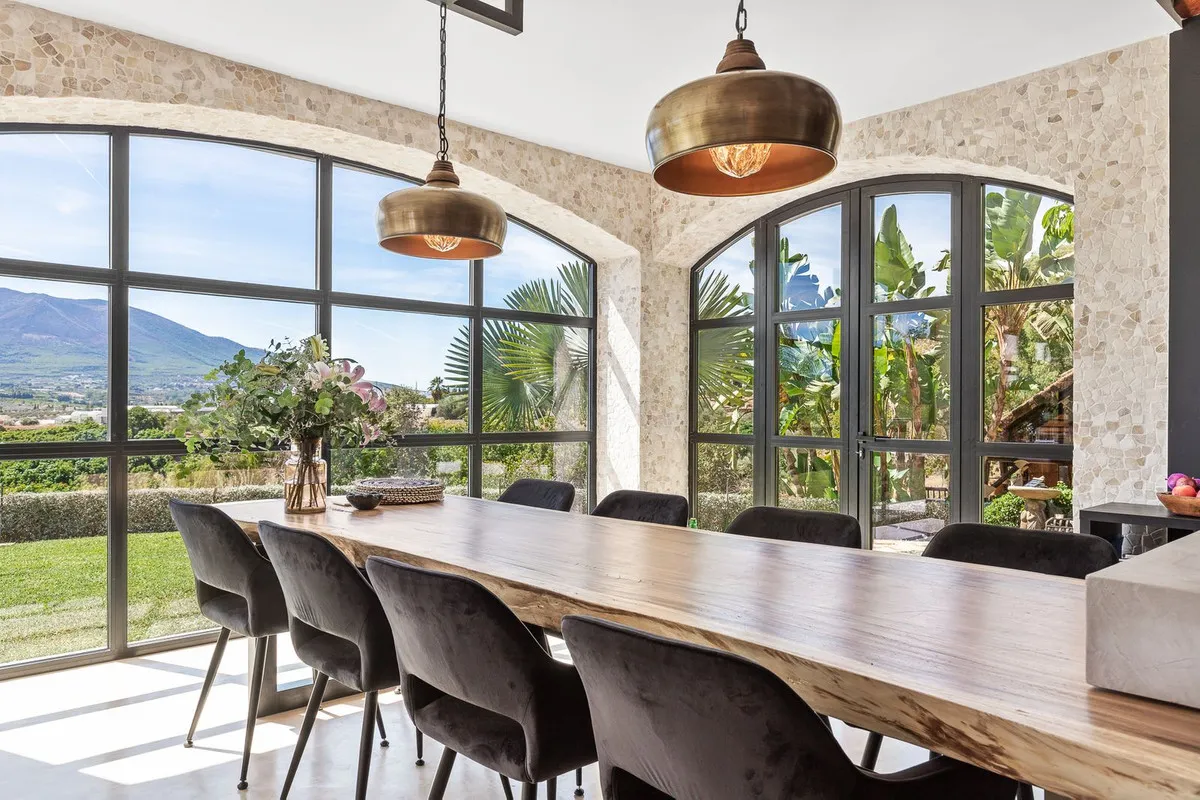 56fdbb84-e1f6-48bd-bcab-b7b4e59c2fb6