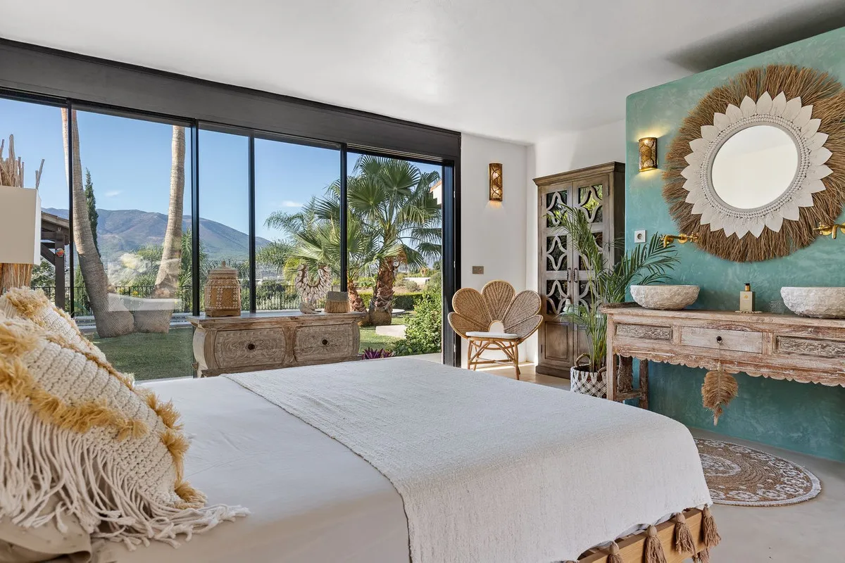 d2f2470e-3fc8-4a41-9f31-be8458e925da