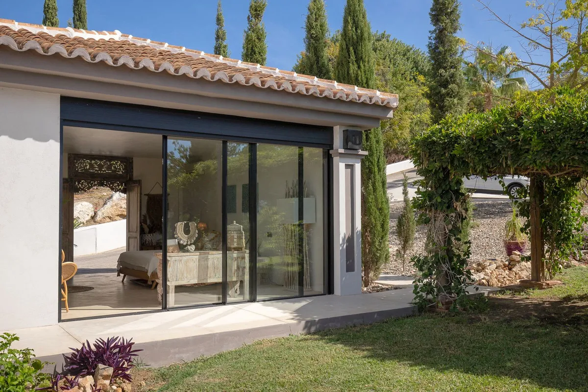 d695bfb1-b212-422d-84ea-de9812673ad4