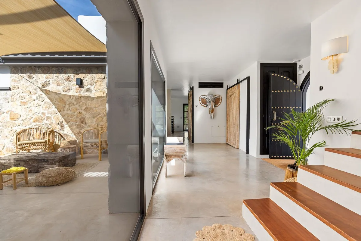 dd4a54cf-36d6-412d-8c85-4a9e8075226d