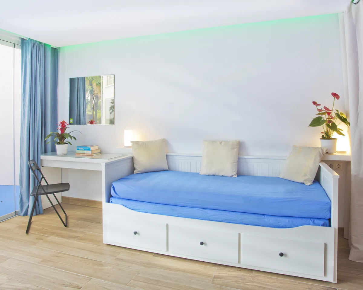 0acf09da-de00-4296-b88d-4c31d0915220