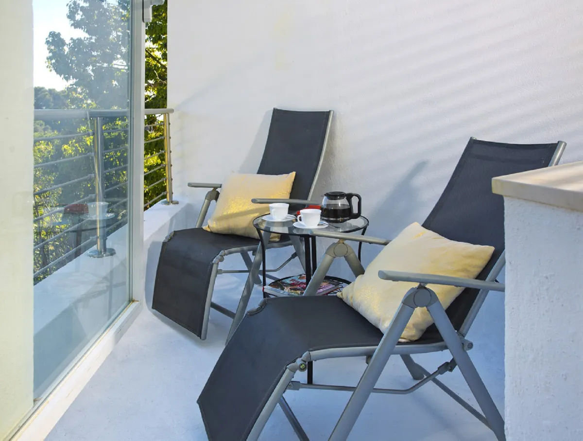 33e09917-72b9-44ee-8379-1ce6b39cf194