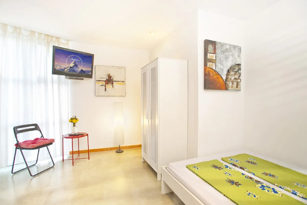 d2daadfd-b361-4c8a-90f4-ec805eafe381