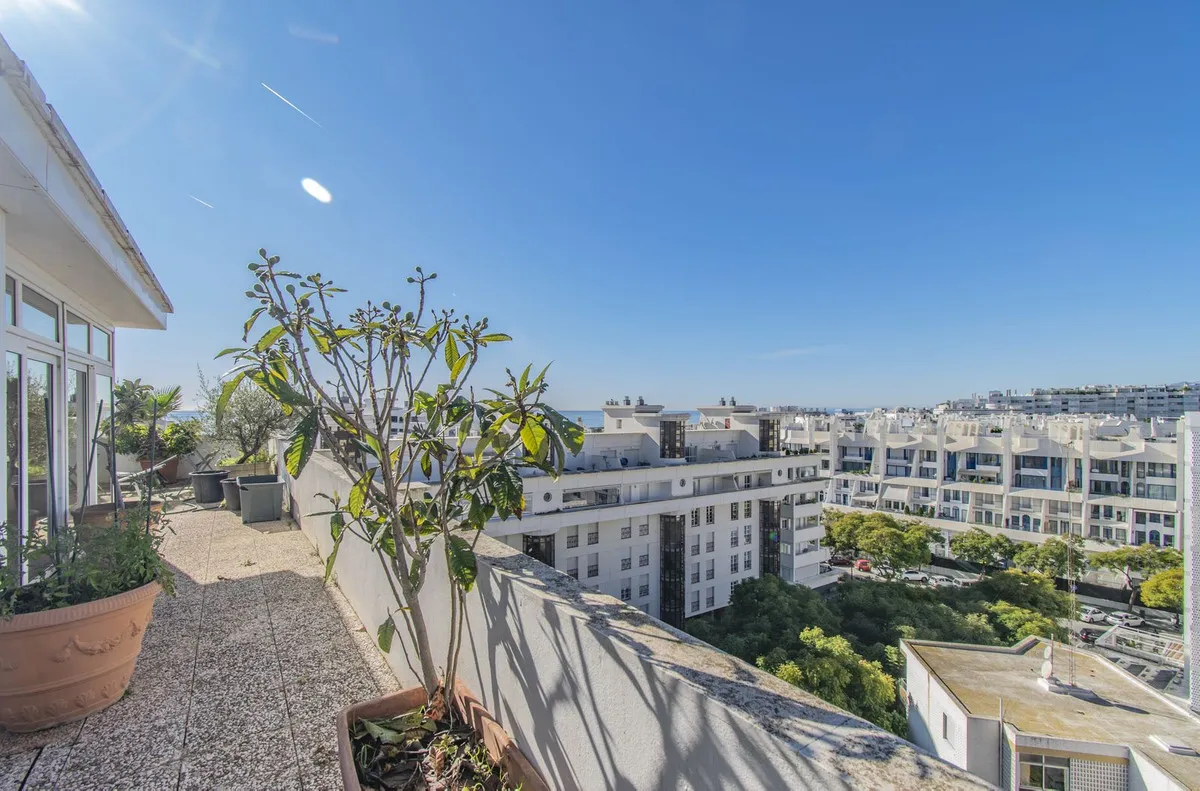 cd9973fa-66d8-488e-83c5-7d5eb375e42a