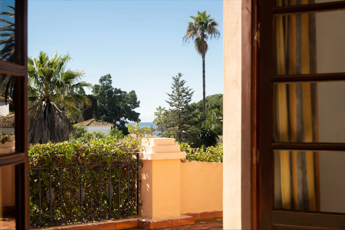 2ca884d9-6065-45ae-8951-94f75fec4d4a