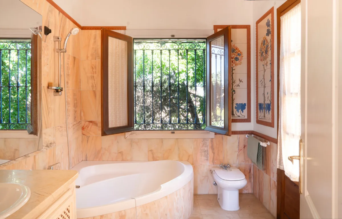 6585d435-ab2c-445a-be52-4bf146a5d359