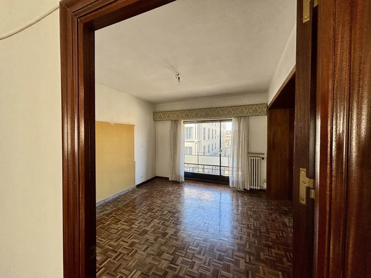 1b5930f1-bd98-4690-b905-547068867df0