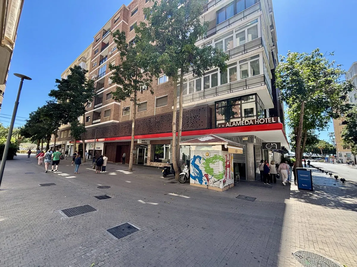 8eb9cb78-1823-4aa8-8476-e5bb4b188f5c