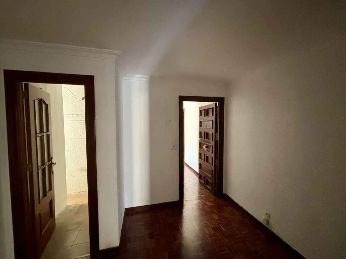 e5f8e435-4d2f-4567-b23a-78c841f23e17