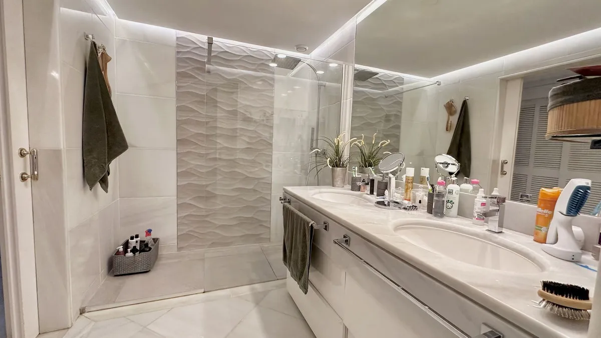 32dd64d2-5707-410d-b00c-0708e4e72cb1