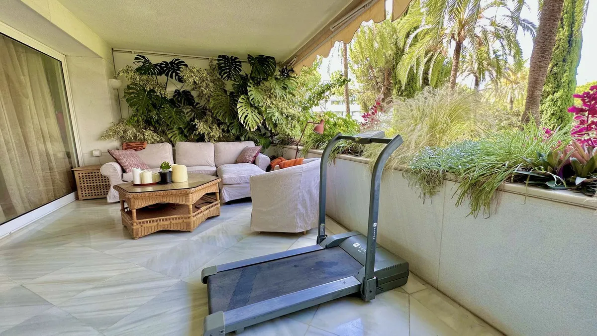 dc5c9cd1-be01-4f26-9eb5-fb5a821a6566